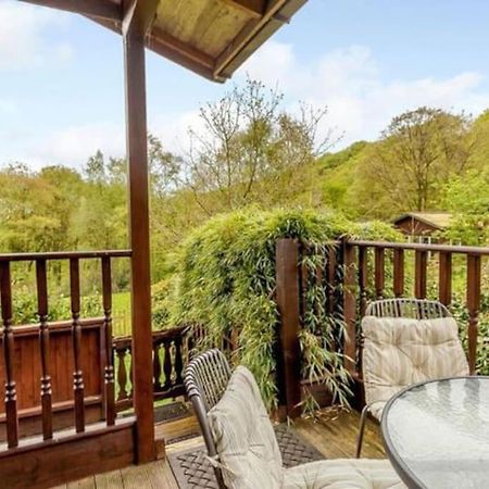 Luxury Peak District Lodge, Hot Tub, Log Burner, Nr Lake Rudyard Zewnętrze zdjęcie