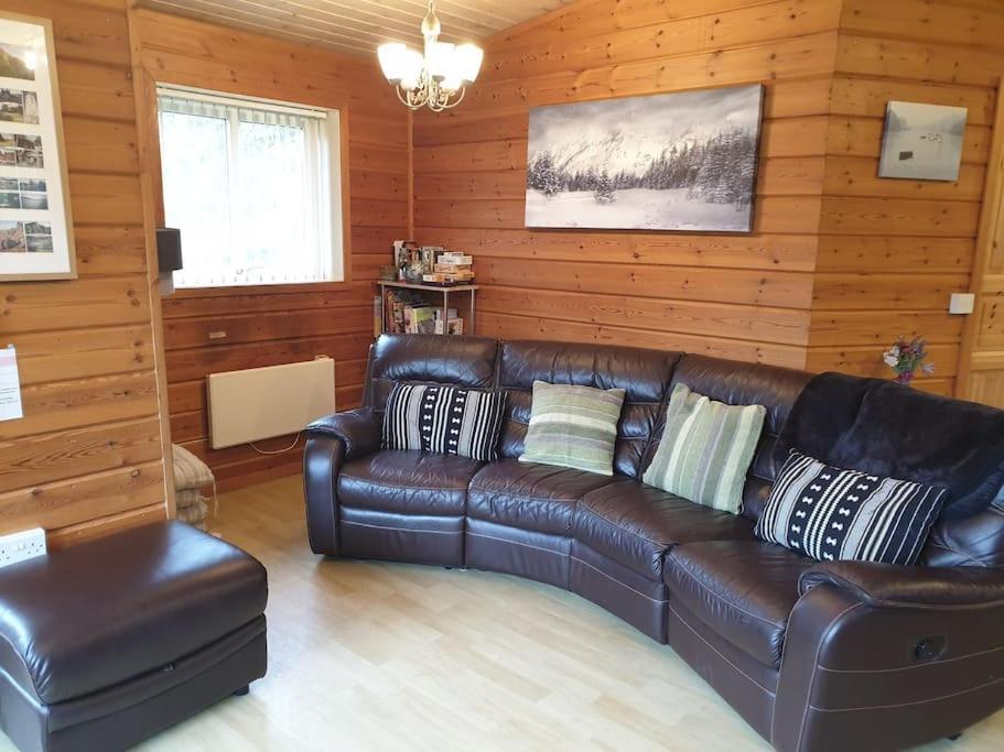 Luxury Peak District Lodge, Hot Tub, Log Burner, Nr Lake Rudyard Zewnętrze zdjęcie